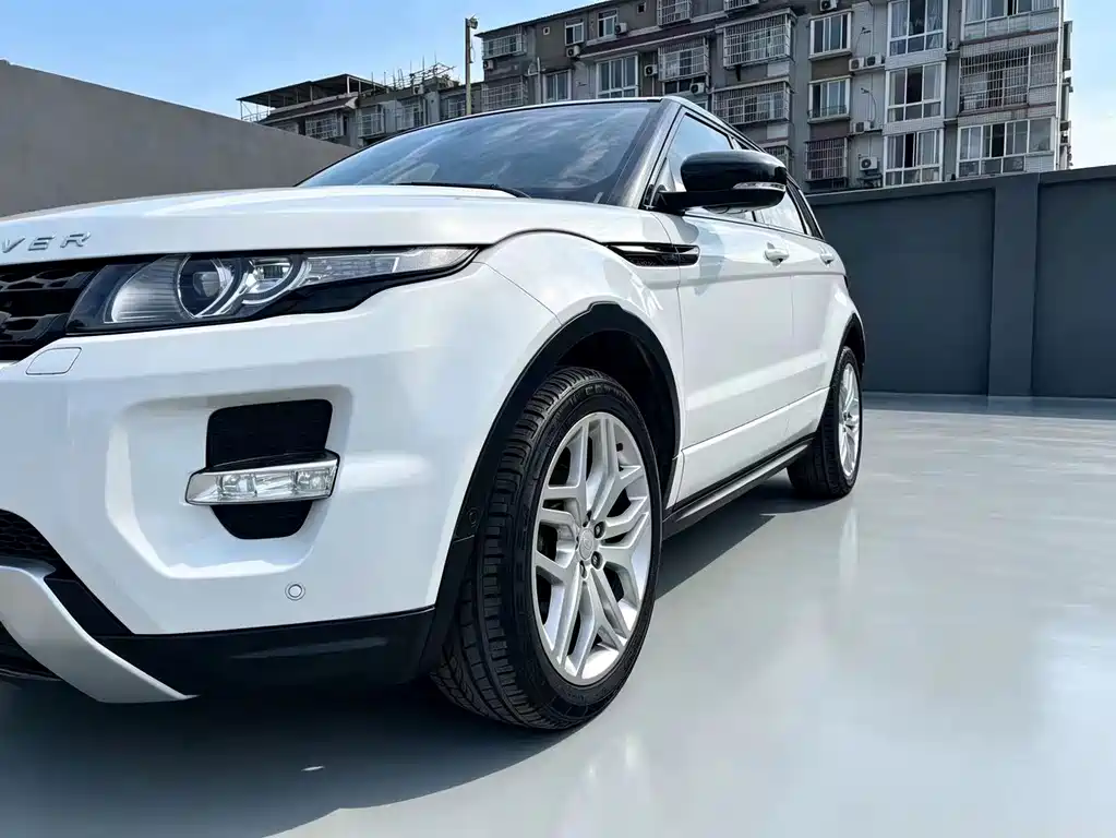 Land Rover Range Rover Evoque 2014 2.0T 5
