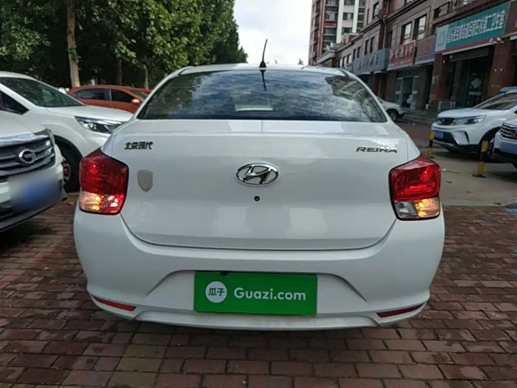 Hyundai Verna - фото 6