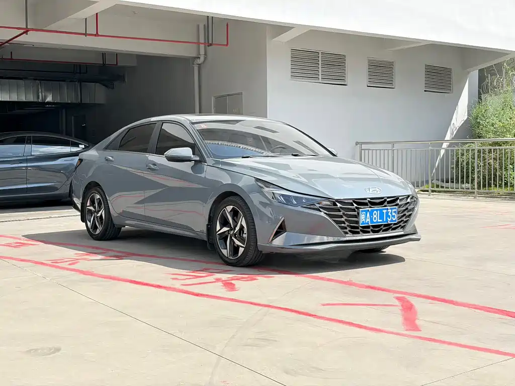 Hyundai Elantra — миниатюра 4