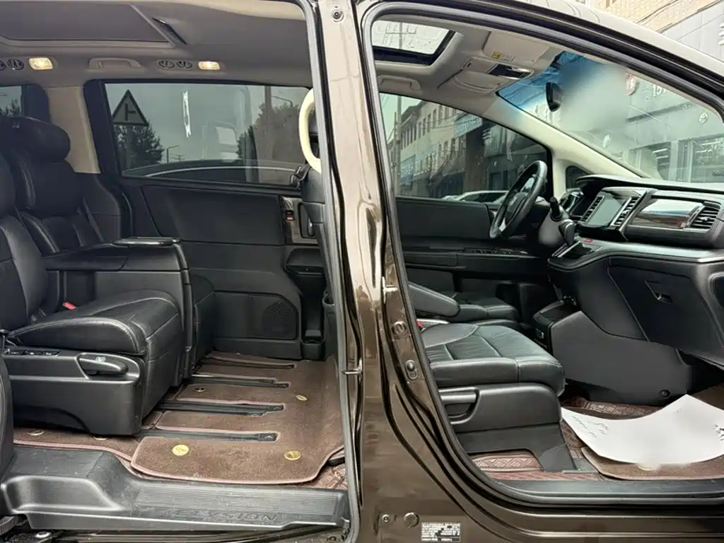 Honda Elysion — миниатюра 14