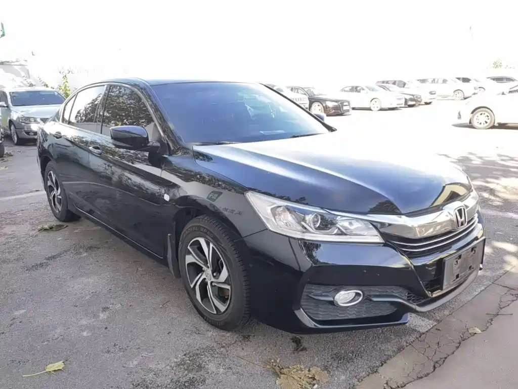 Honda Accord — миниатюра 4