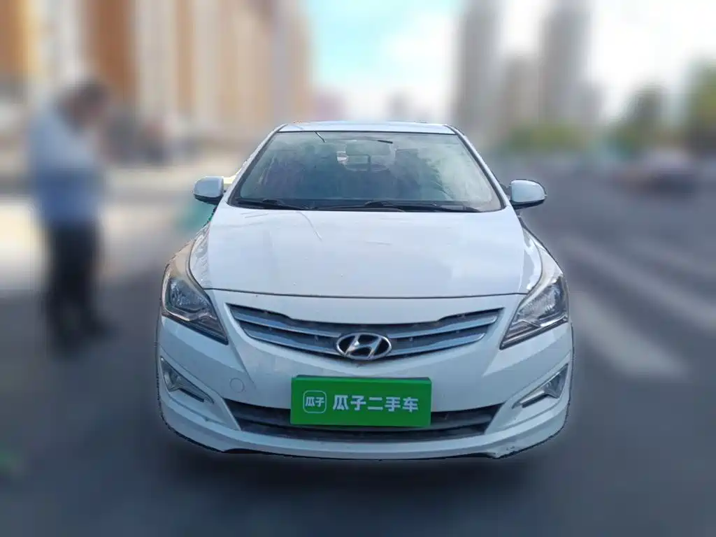 Hyundai Verna — миниатюра 2