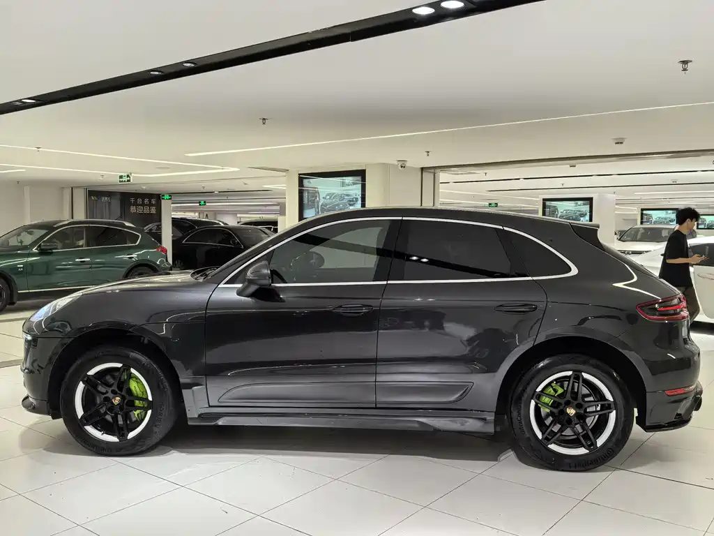 Porsche Macan 2018 Macan S 3.0T