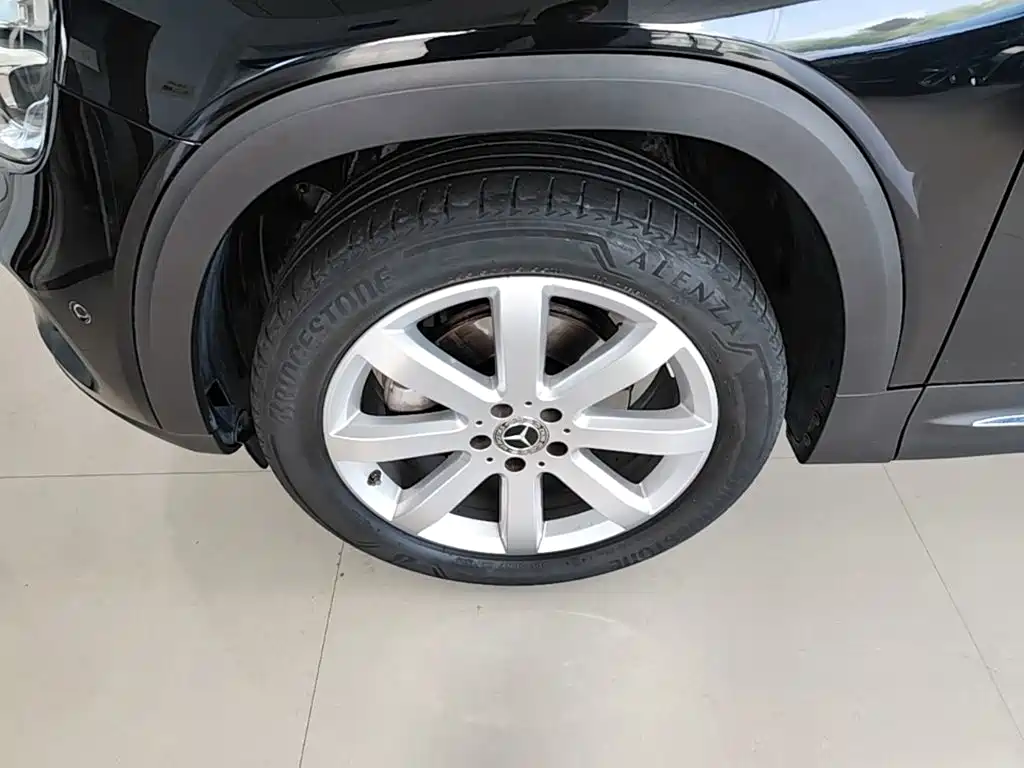 Mercedes-Benz GLB — миниатюра 22