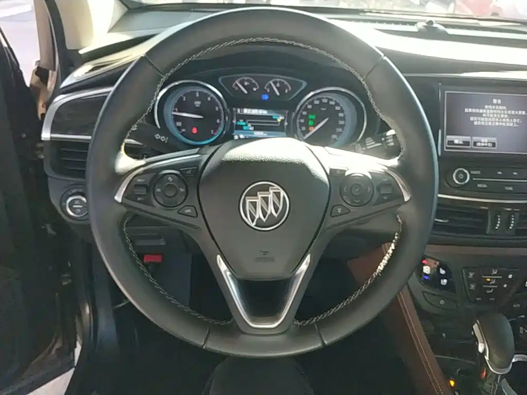 Buick Envision Plus — миниатюра 11