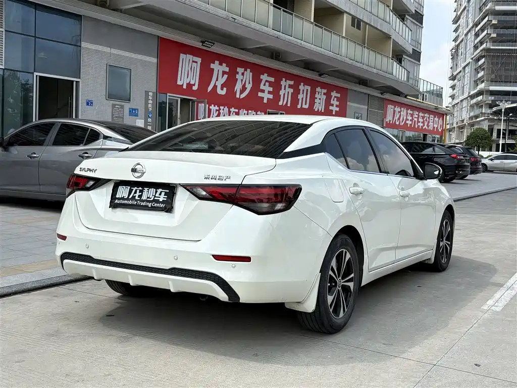 Nissan Sylphy — миниатюра 9