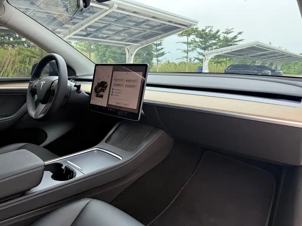 Tesla Model Y — фотографии объявления, Фото 12