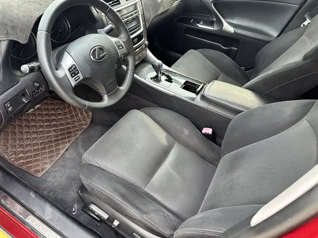Lexus IS — миниатюра 3