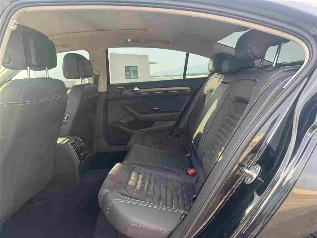 Volkswagen Magotan — миниатюра 6
