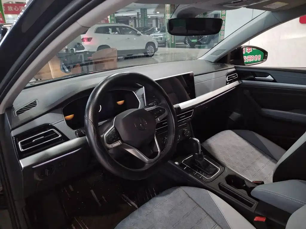 Volkswagen Lavida — миниатюра 10