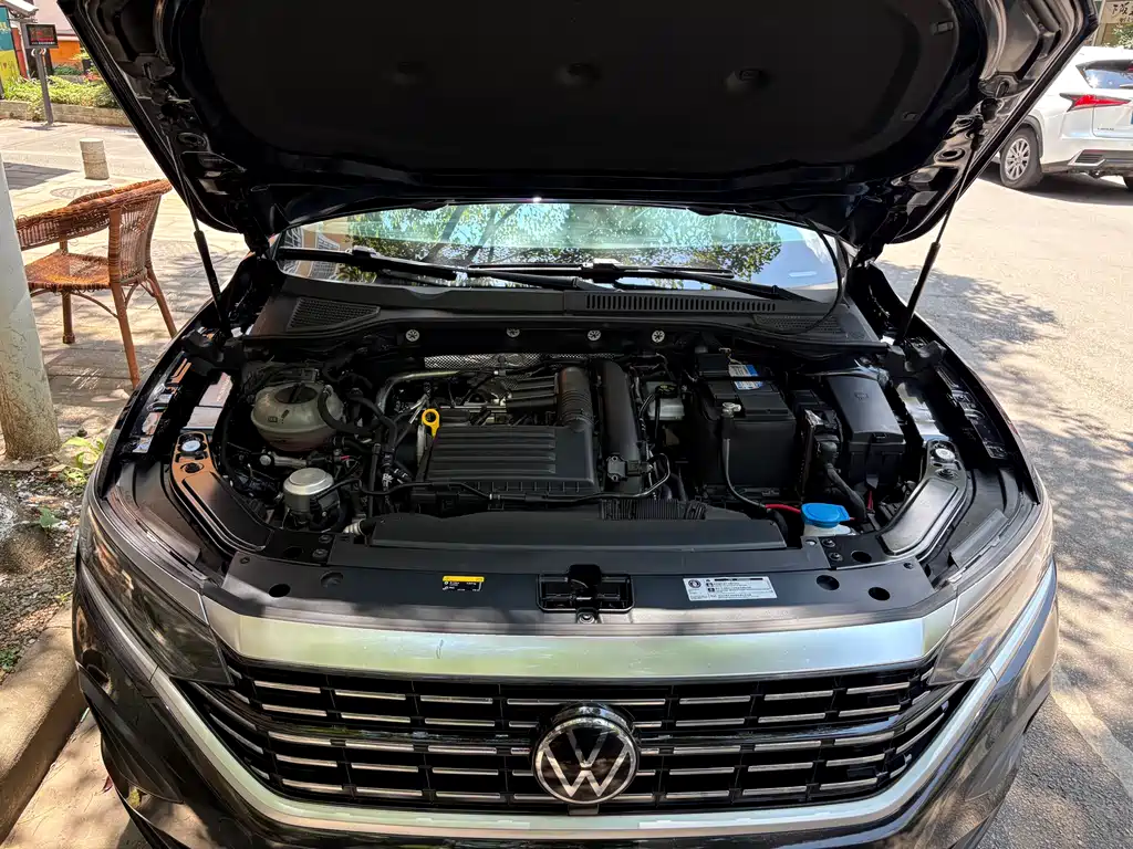 Volkswagen Passat - фото 9