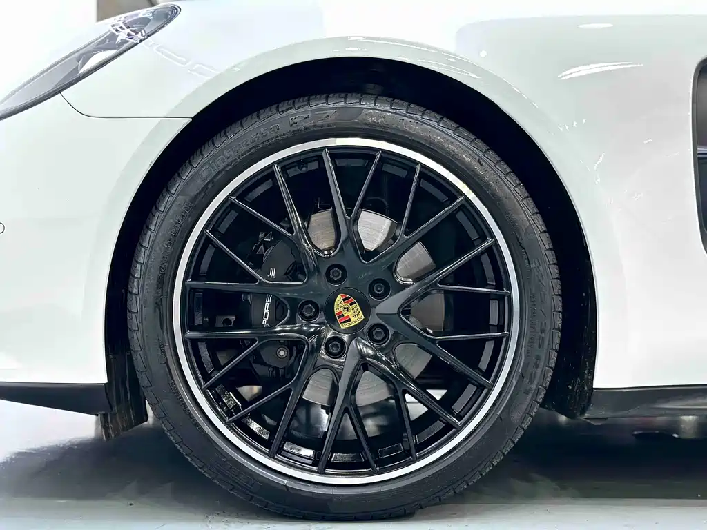 Porsche Panamera — миниатюра 29