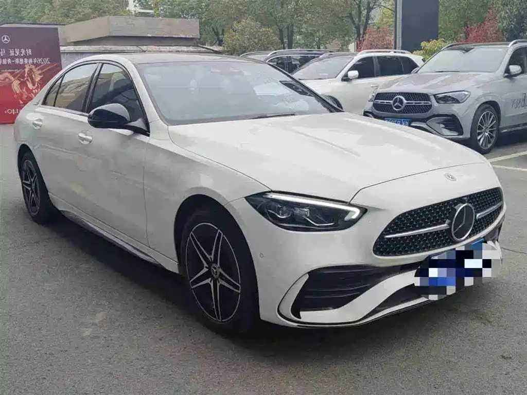 Mercedes-Benz C-Class 2024