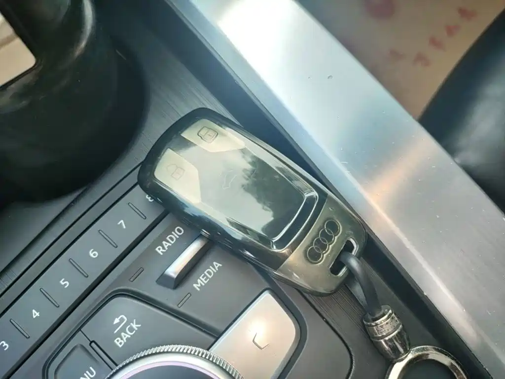 Audi A4L — миниатюра 9