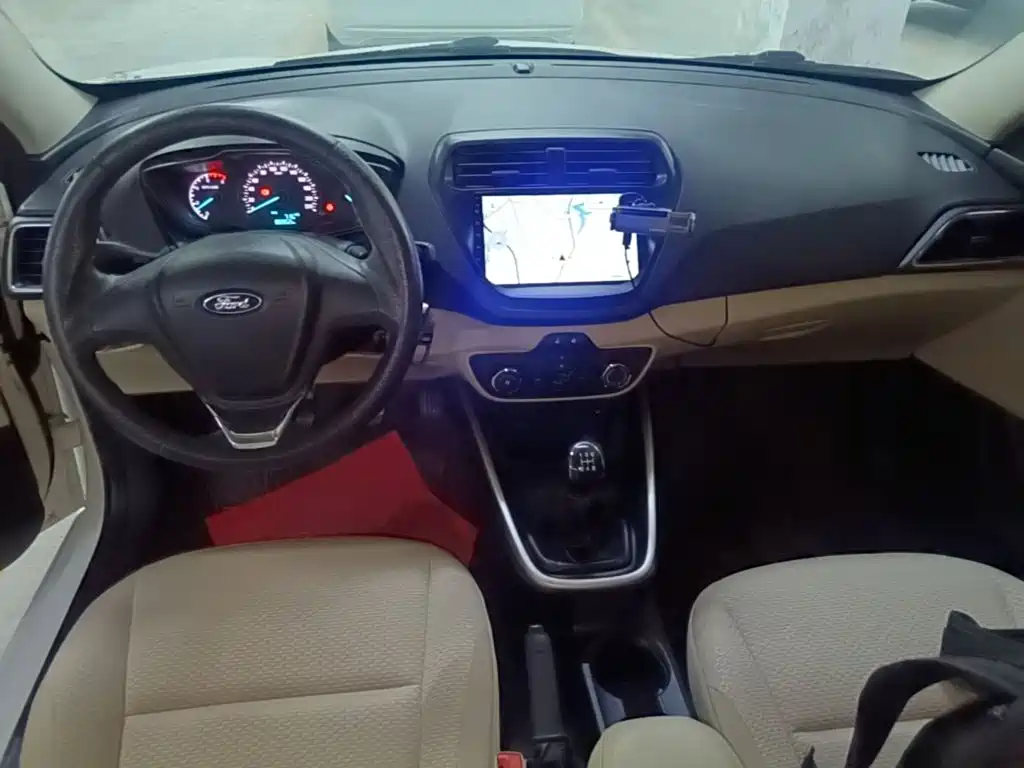 Ford Escort — миниатюра 10