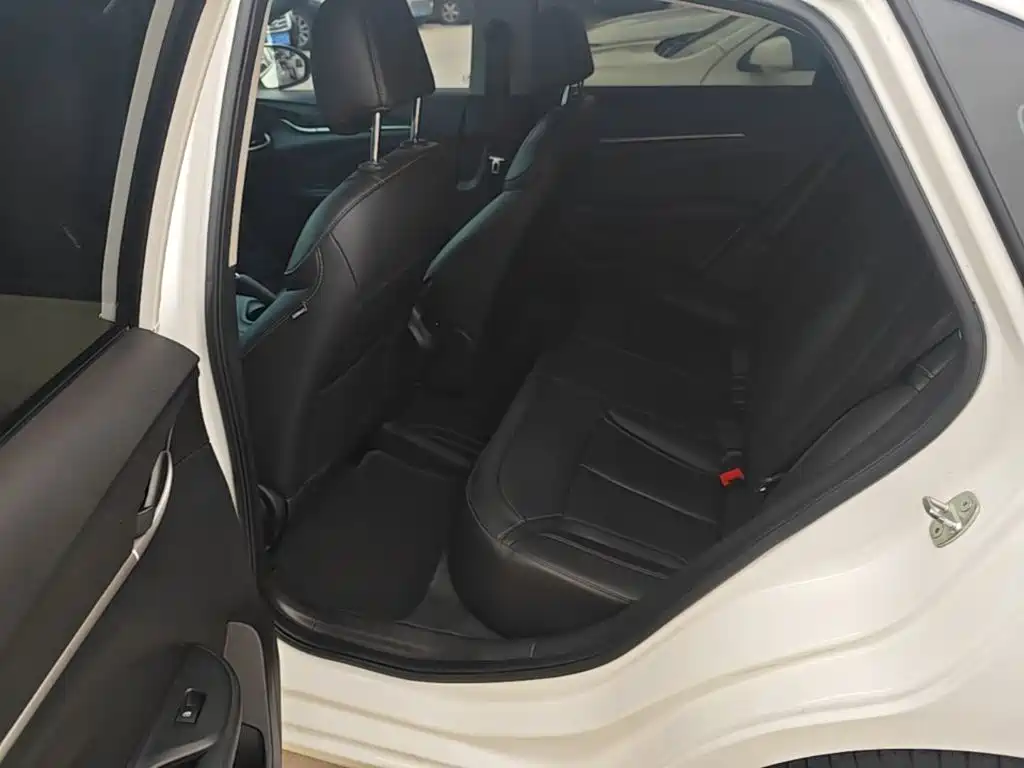 Buick Excelle — миниатюра 17