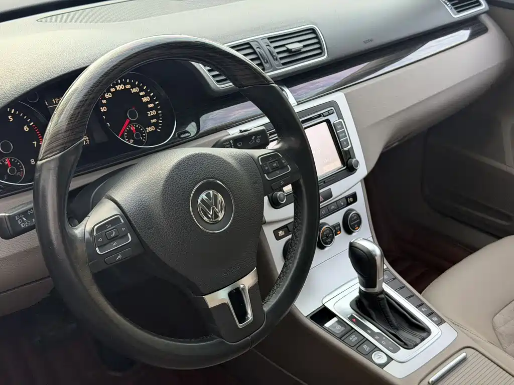 Volkswagen Magotan — миниатюра 7