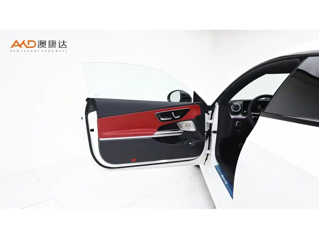 Mercedes-Benz CLE — миниатюра 10