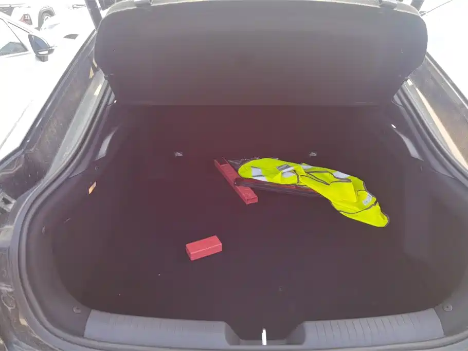 CHANGAN UNI V SMART IDD