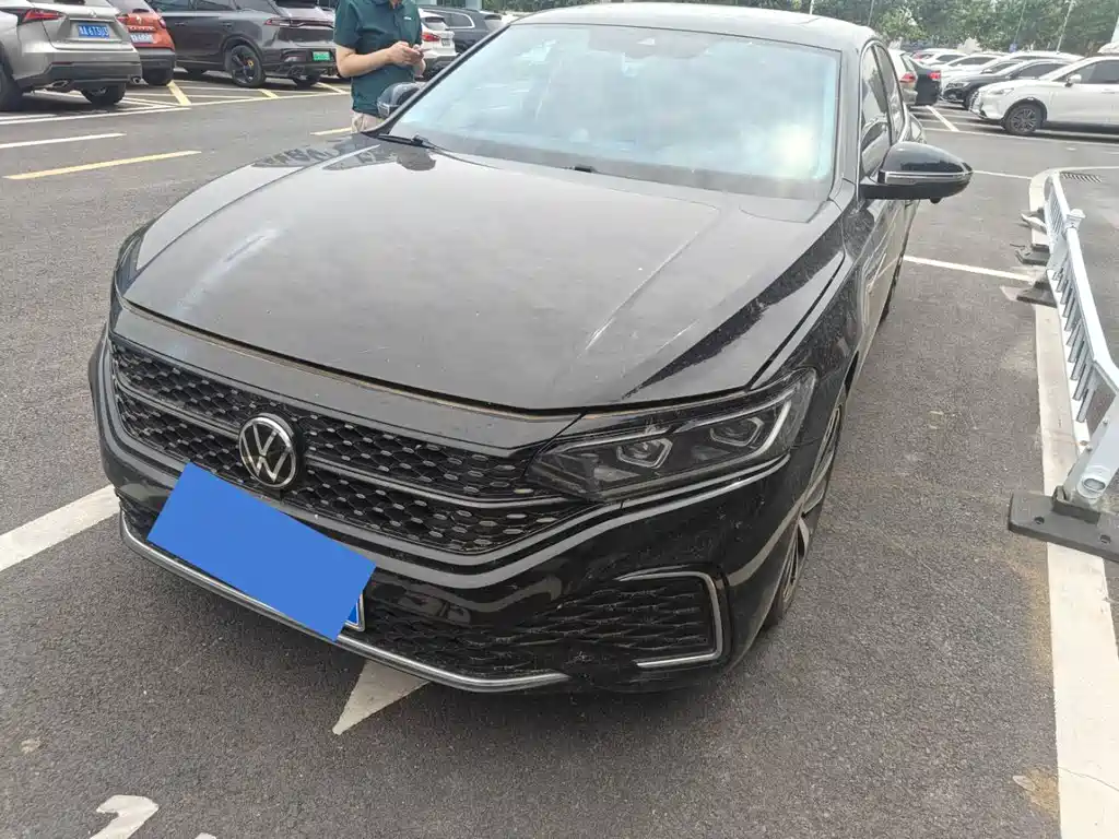 Volkswagen Passat 2022