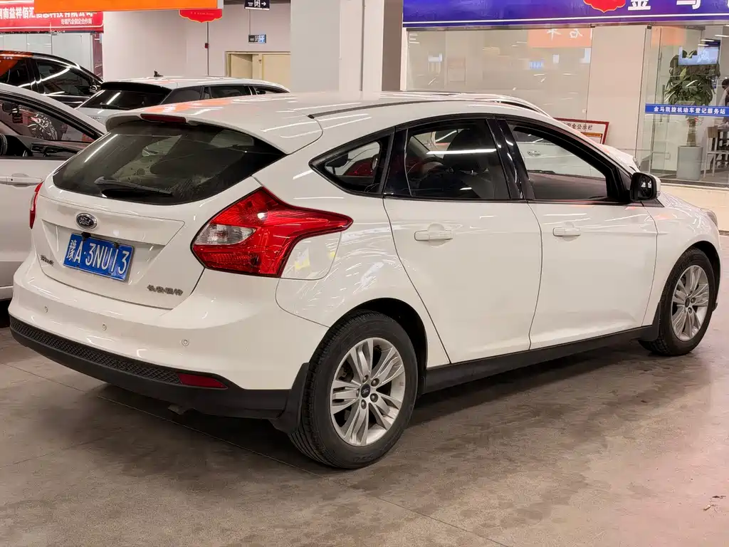 Ford Focus — миниатюра 12