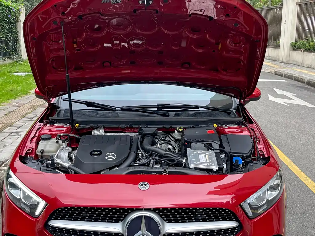 MERCEDES-BENZ A CLASS