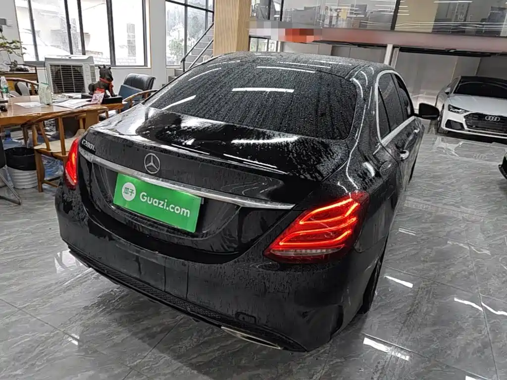 Mercedes-Benz C-Class — миниатюра 7