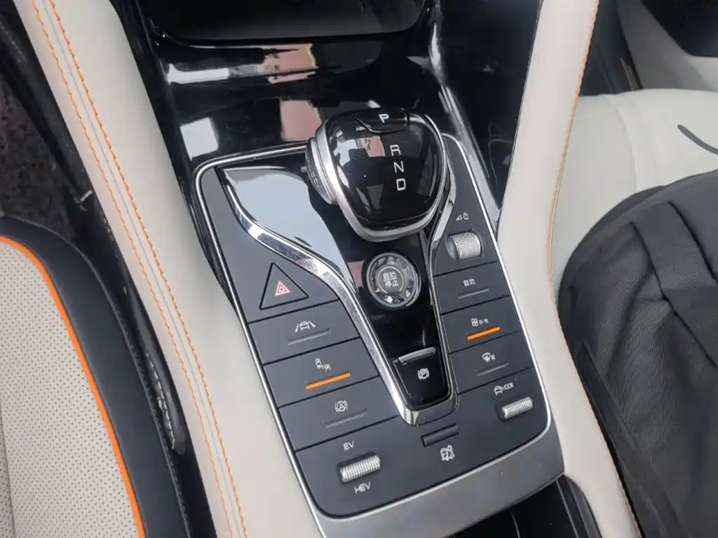 BYD PLUS New Energy — миниатюра 14