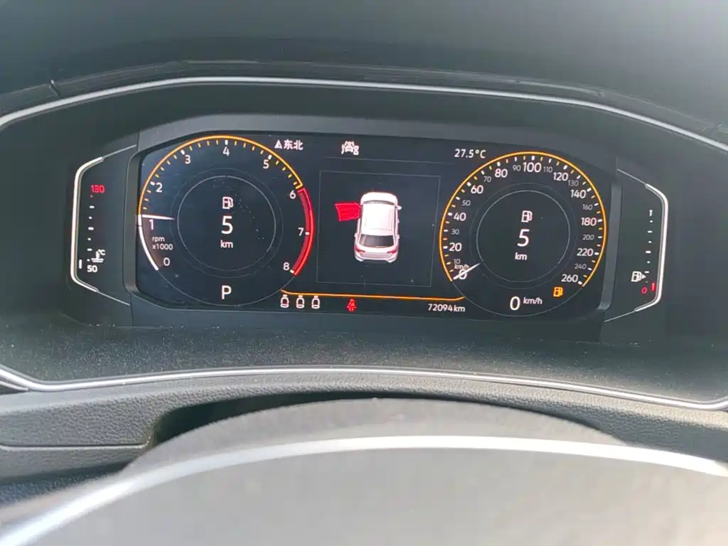 Volkswagen T-Roc — миниатюра 12