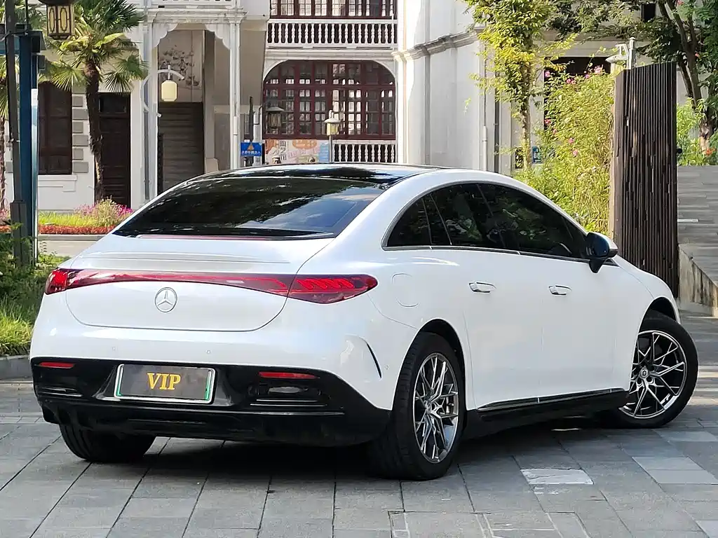 Mercedes-Benz EQE — миниатюра 4