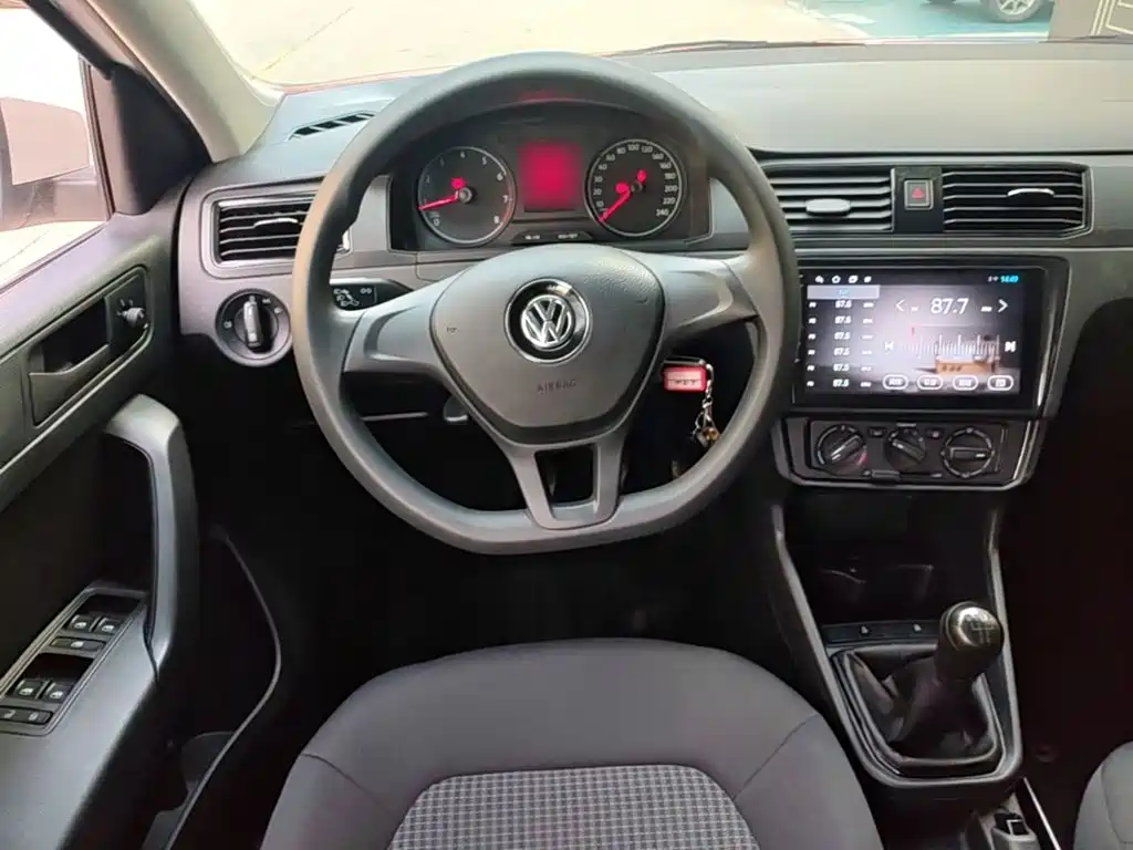 Volkswagen Santana — миниатюра 11