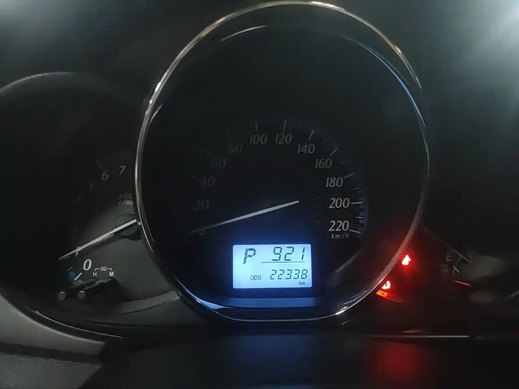 Toyota Yaris L — миниатюра 12