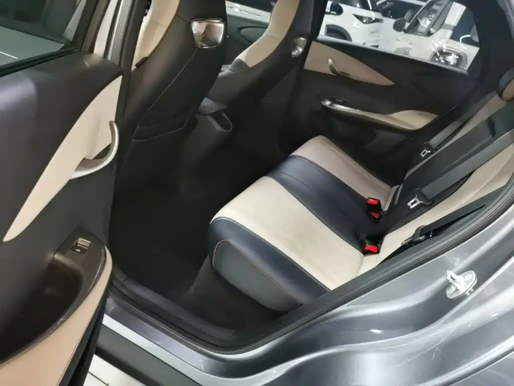 BYD Dolphin — миниатюра 17