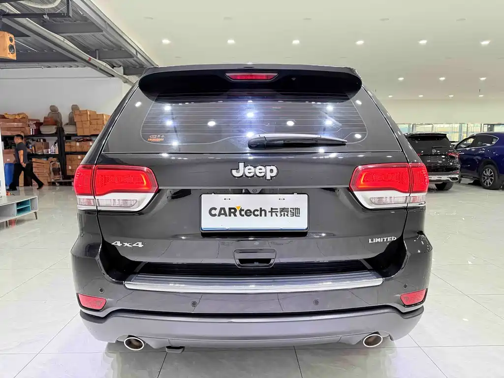 Jeep Grand Cherokee (Import) — миниатюра 5