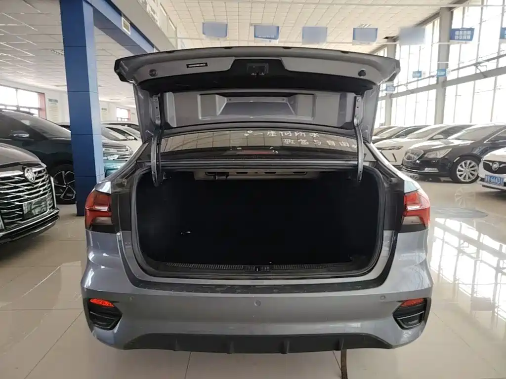 Roewe i5 — миниатюра 19