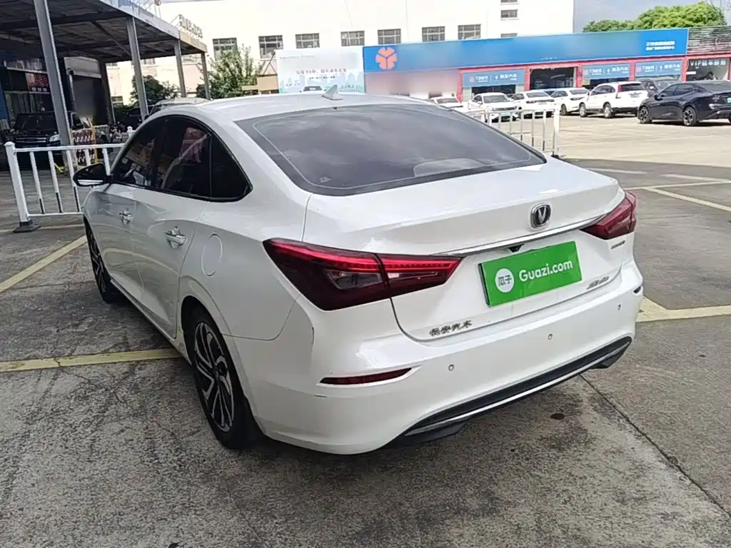 Changan Eado — миниатюра 5