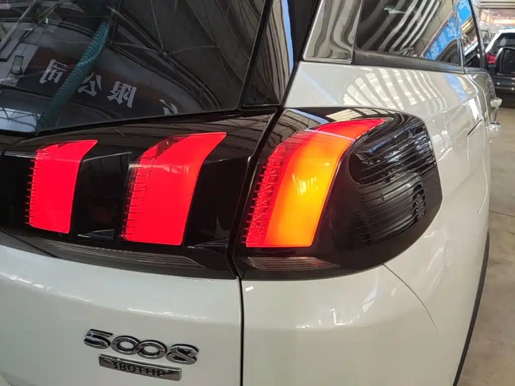 Peugeot 5008 — миниатюра 8