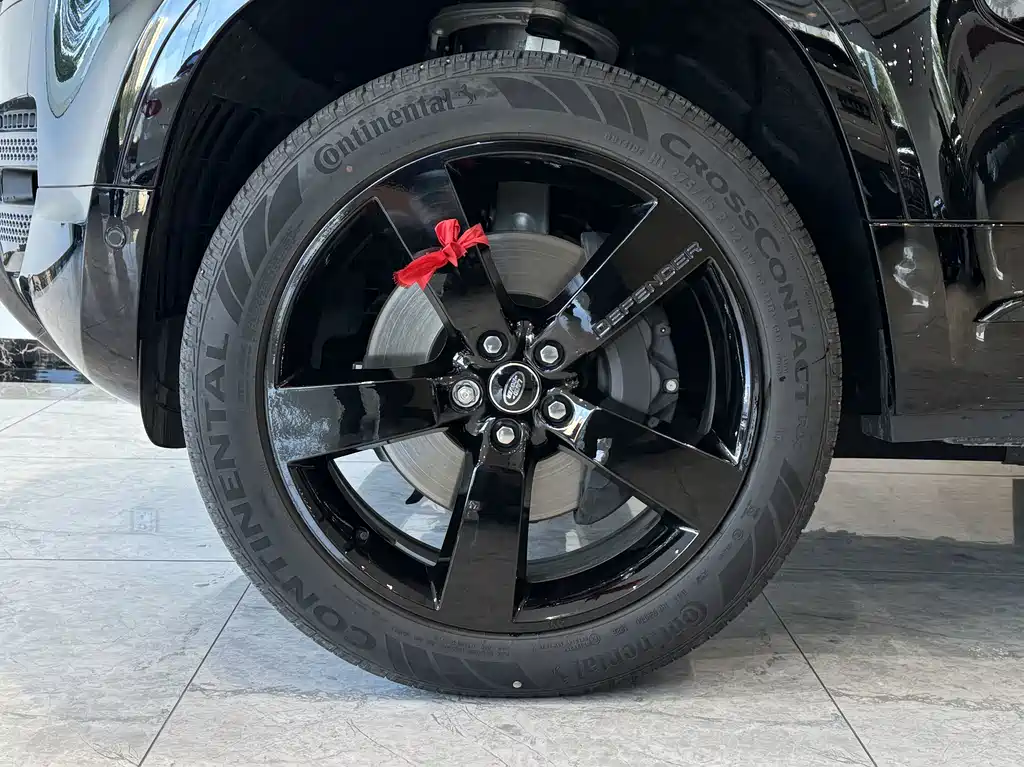 Land Rover Defender — миниатюра 5