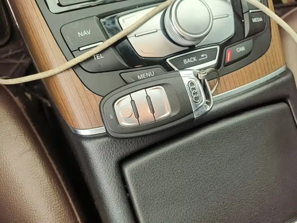 Audi A6L — миниатюра 9