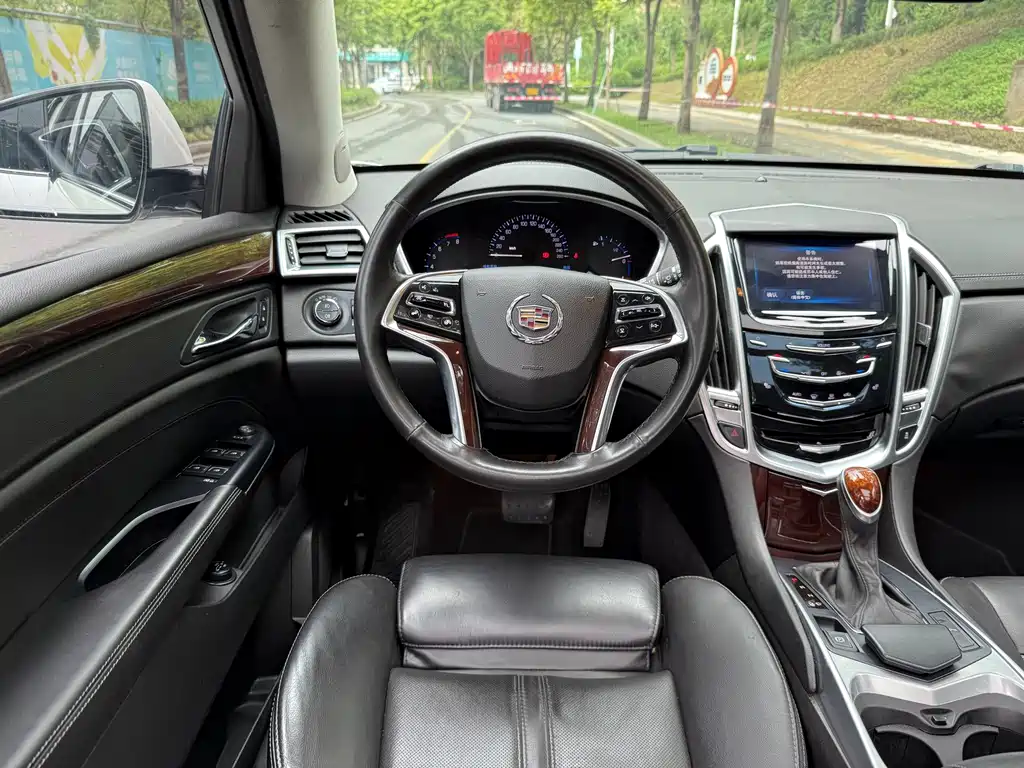 Cadillac SRX — фотографии объявления, Фото 12