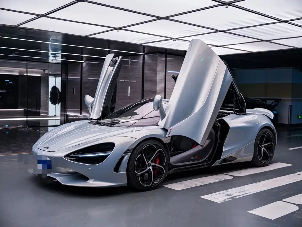 McLaren  2025