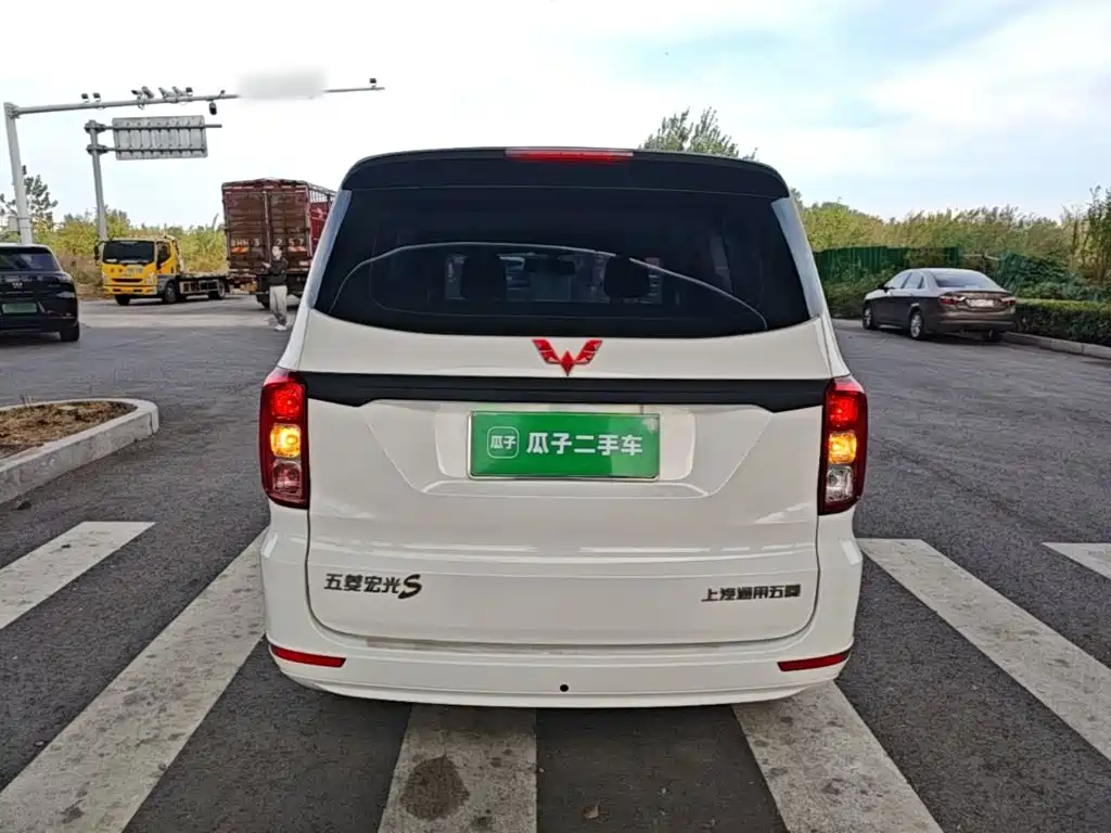 Wuling Hongguang — миниатюра 6