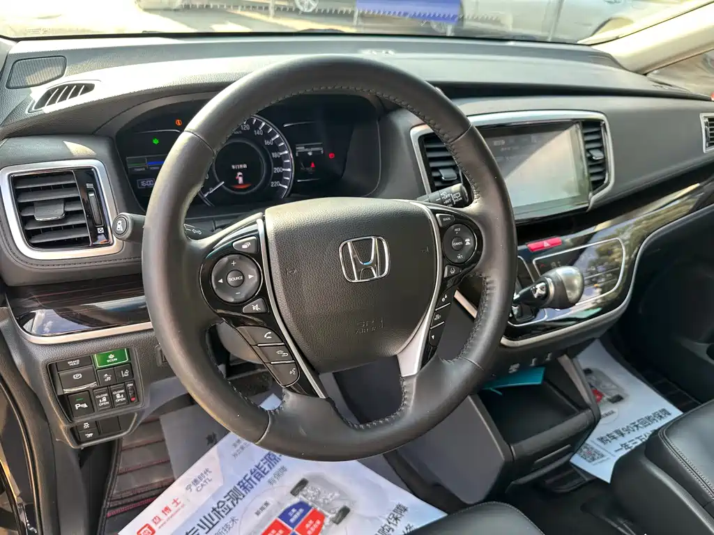 Honda Odyssey — миниатюра 6