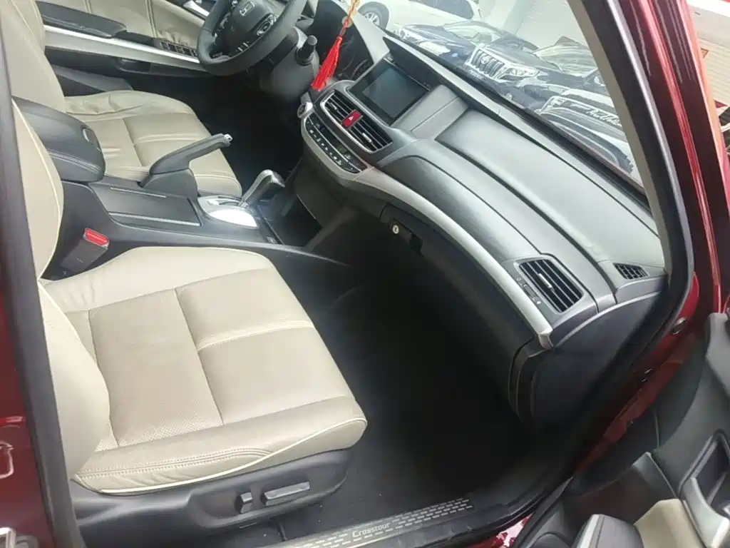 Honda Crosstour — миниатюра 25