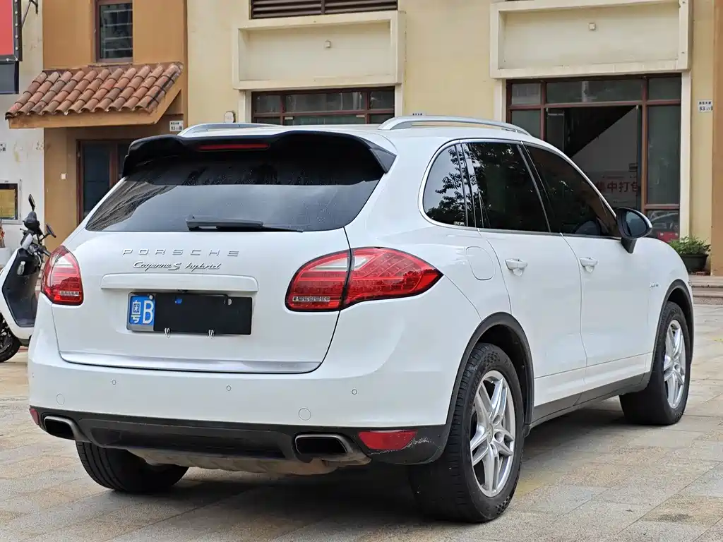 Porsche Cayenne 2011 Cayenne S Hybrid 3.0T