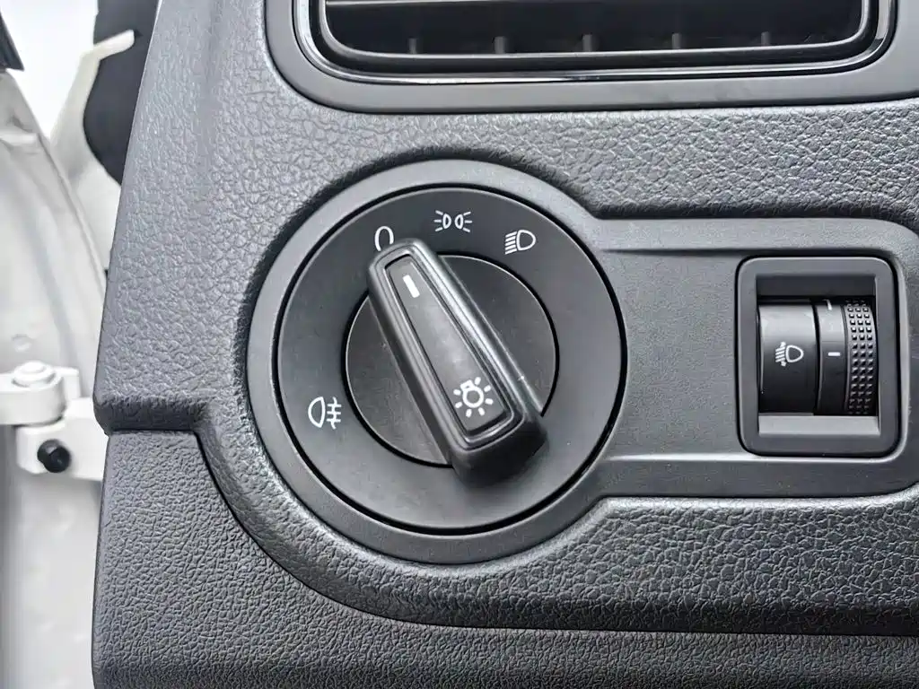 Volkswagen Polo — миниатюра 21