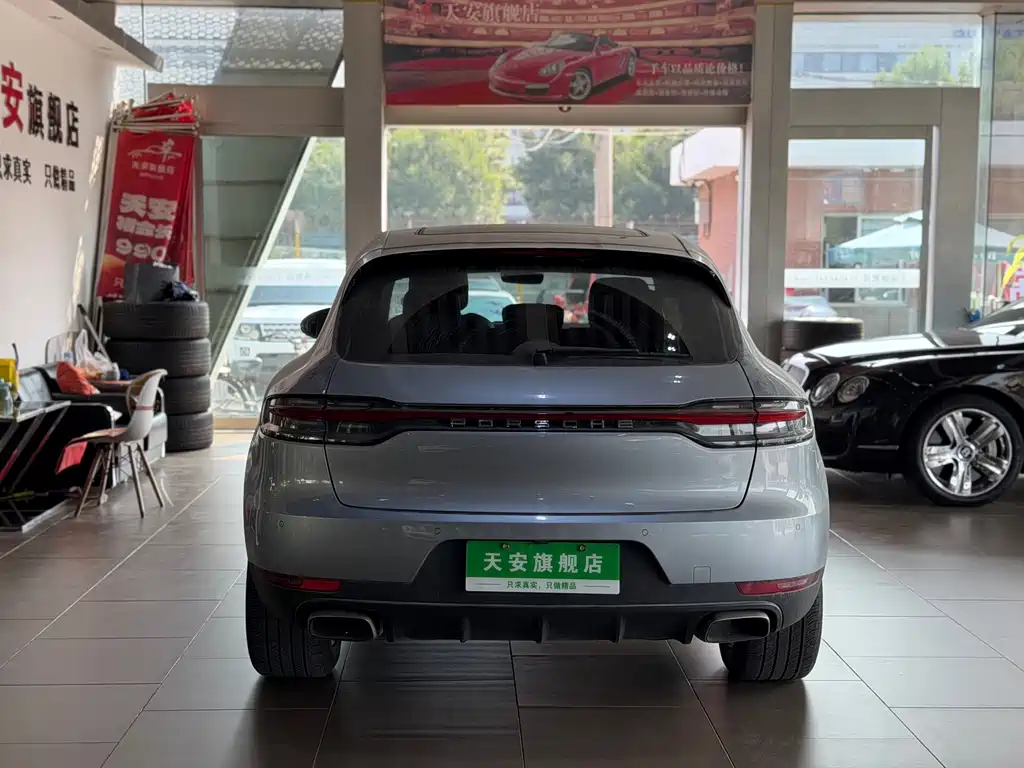 Porsche Macan — миниатюра 22