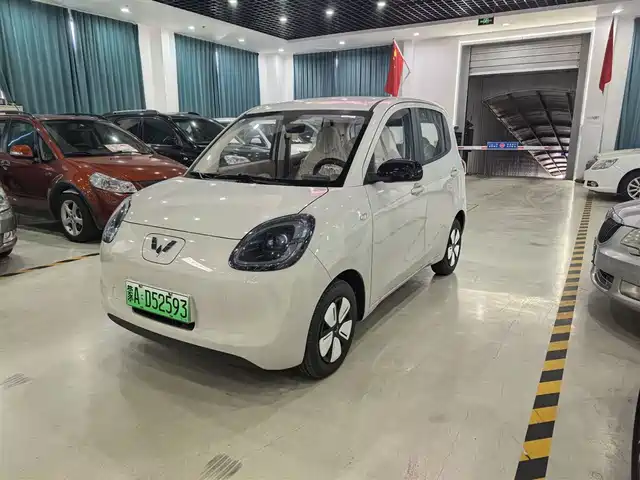 WULING AUTOMOBILE HONGGUANG MINIEV 2025