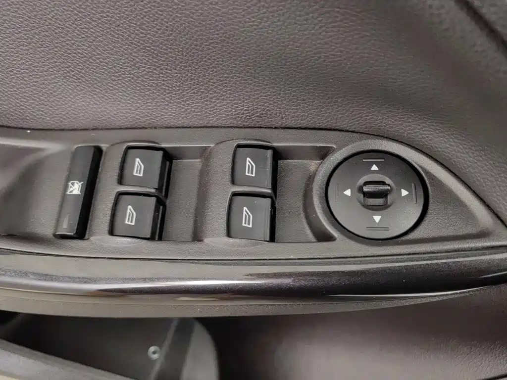 Ford Focus — миниатюра 9