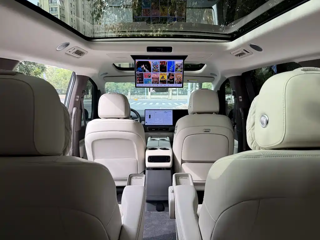 Li Auto Li MEGA — миниатюра 10